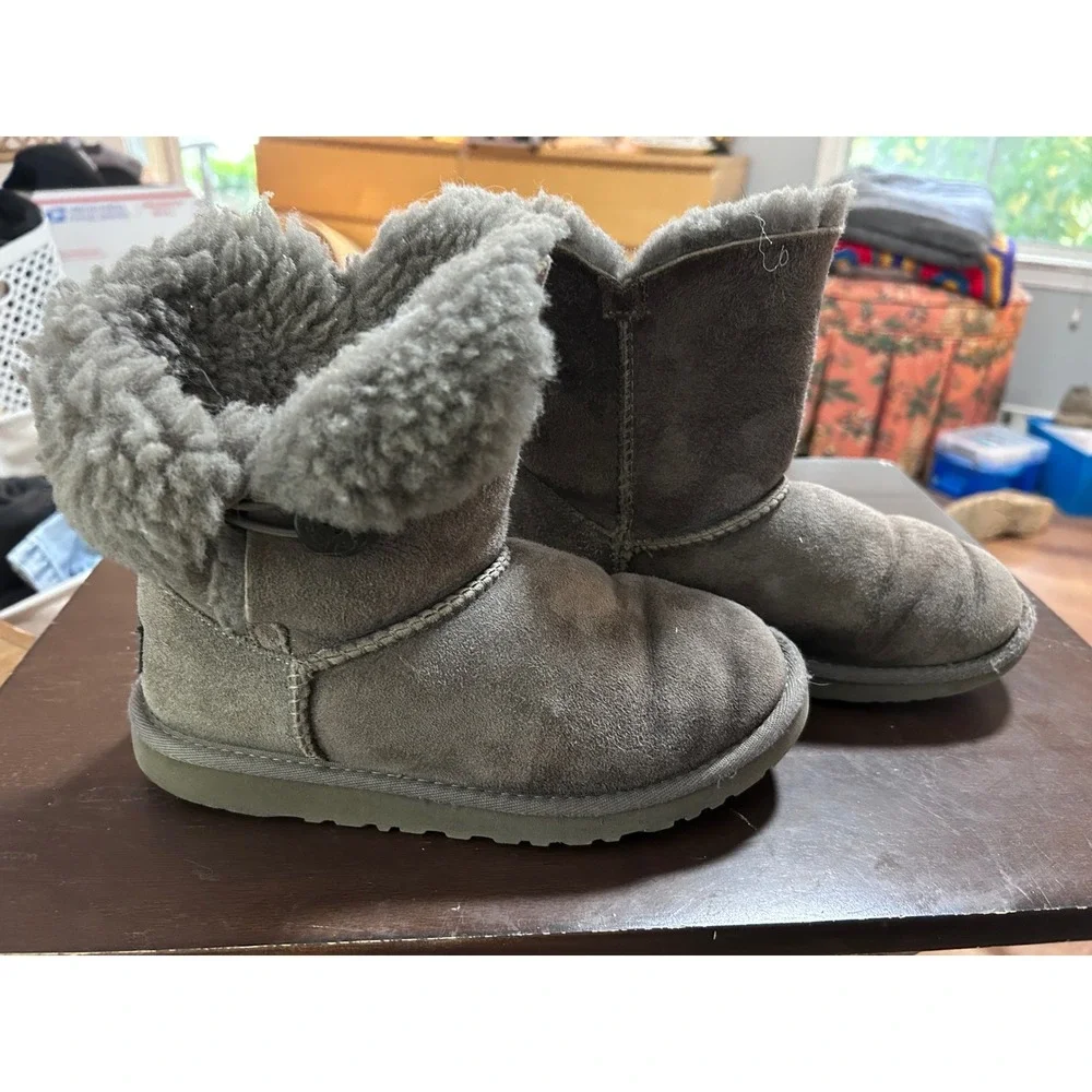 Kids Gray‎ UGG Australia Boots Sheepskin Fur Lined Winter Cozy Warm